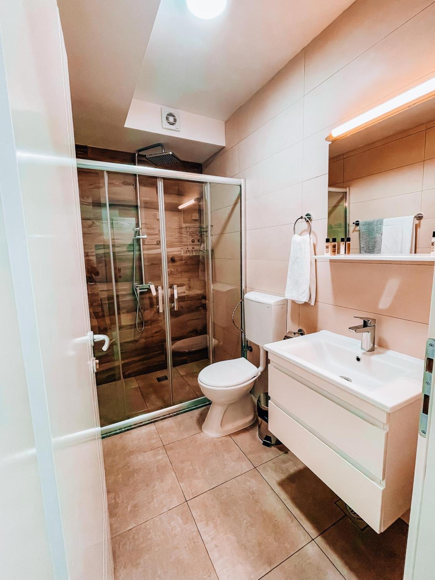 Astoria Struga Apartment Luaran gambar